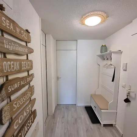 Strandhuesli Directly On Thun Därligen