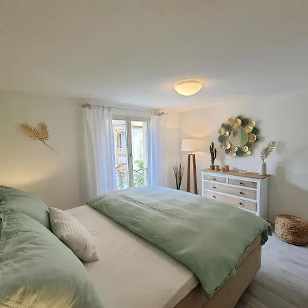 Strandhuesli Directly On Thun Apartment