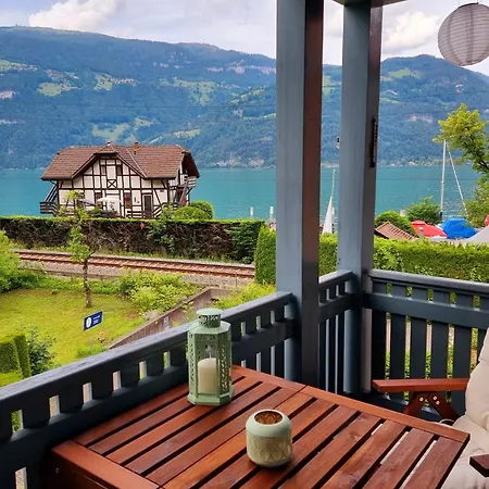 Strandhuesli Directly On Thun Appartement Därligen