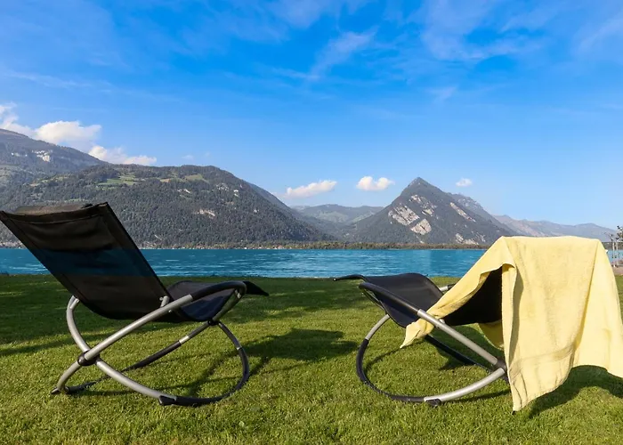 Strandhuesli Directly On Thun