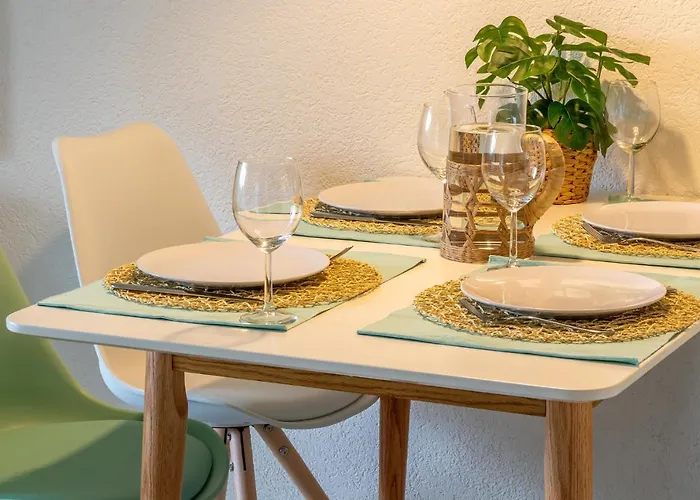 Strandhuesli Directly On Thun Lejlighed Därligen