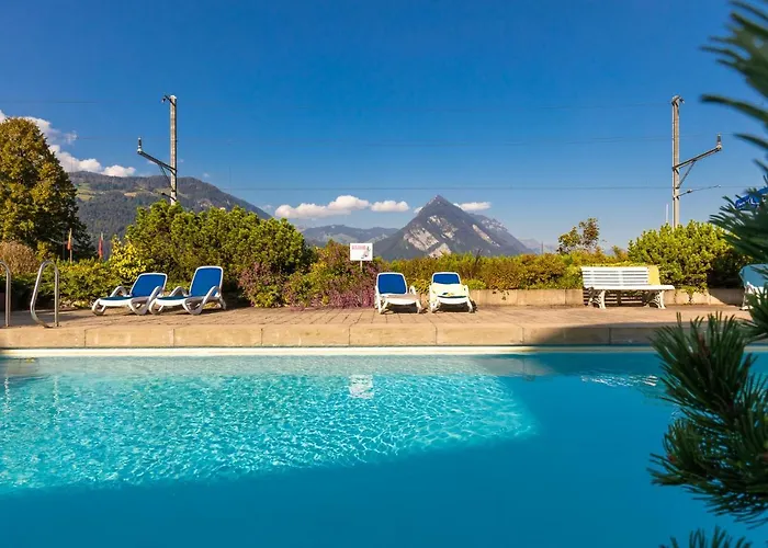 Strandhuesli Directly On Thun