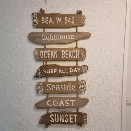 Strandhuesli Directly On Thun * Därligen