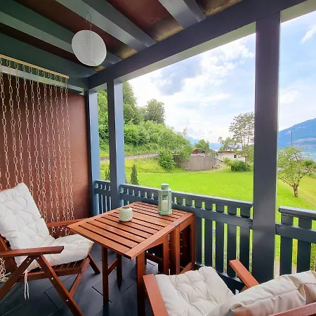 Daire Strandhuesli Directly On Thun *